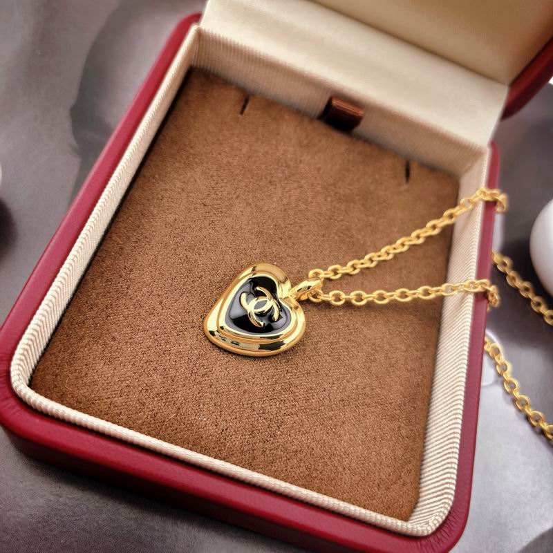 Chanel Necklace 05yxs35
